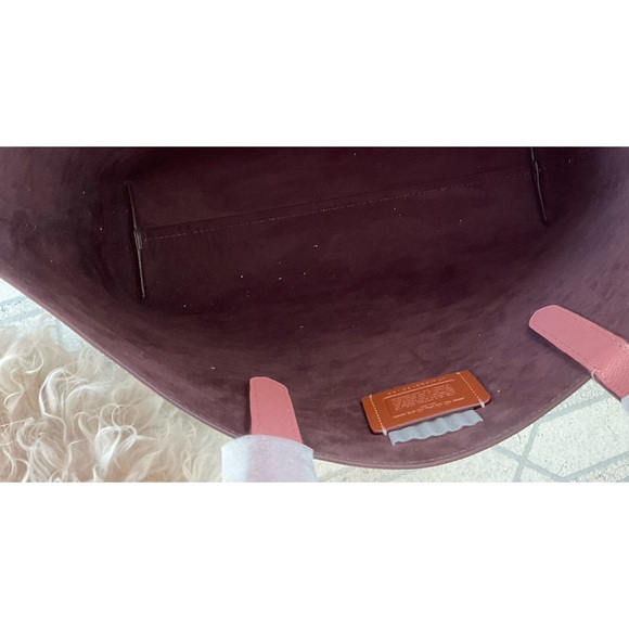 Coach - Picture 6 of 8